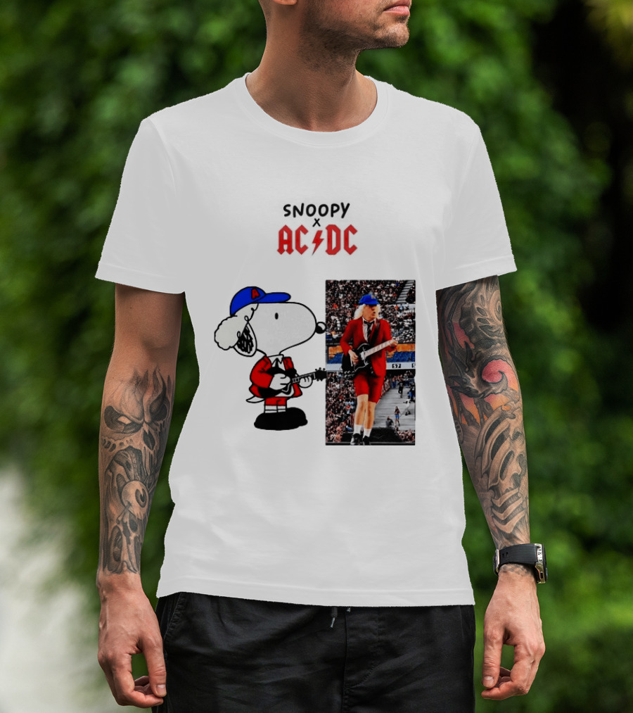 Snoopy Peanuts AC DC Angus Young Rock Concert T-Shirt