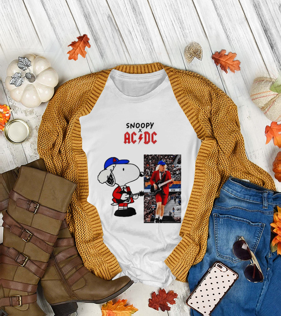 Snoopy Peanuts AC DC Angus Young Rock Concert T-Shirt