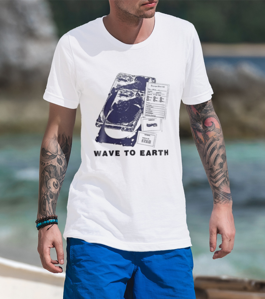 Wave To Earth Vintage Cassette Player Aesthetic T-Shirt
