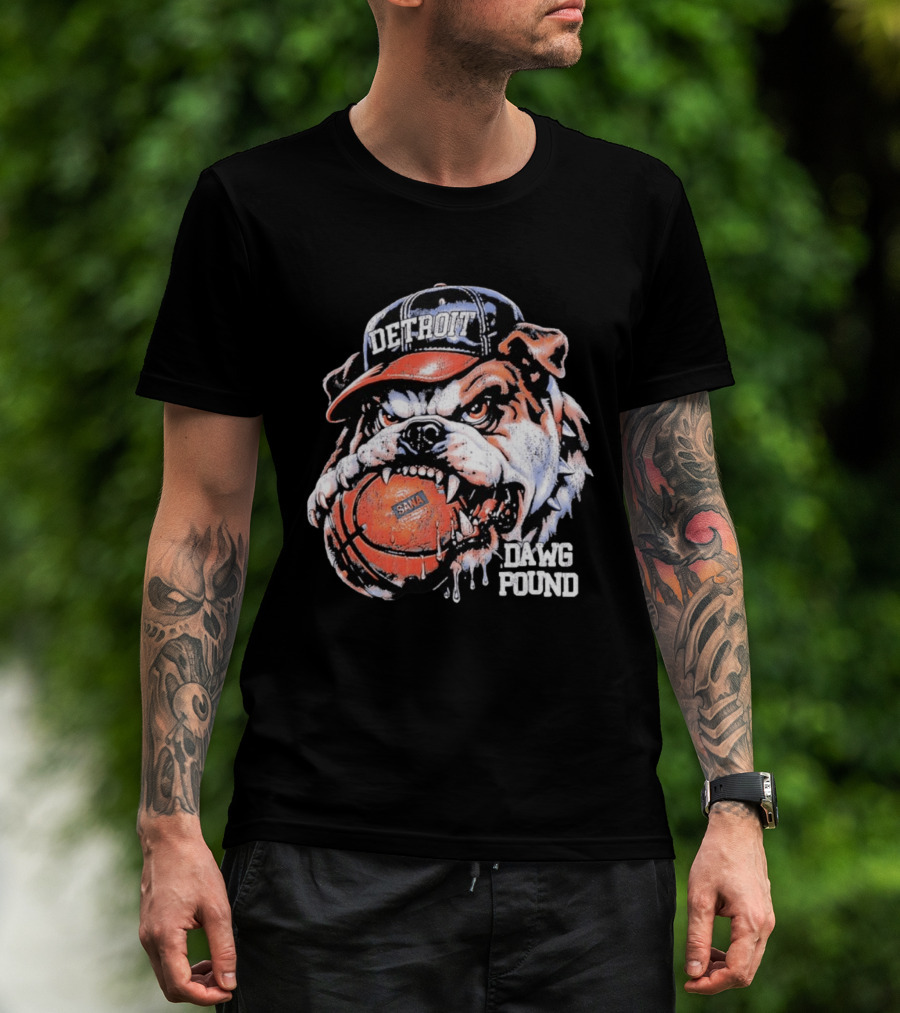 Detroit Bulldog Holding Basketball Dawg Pound T-Shirt
