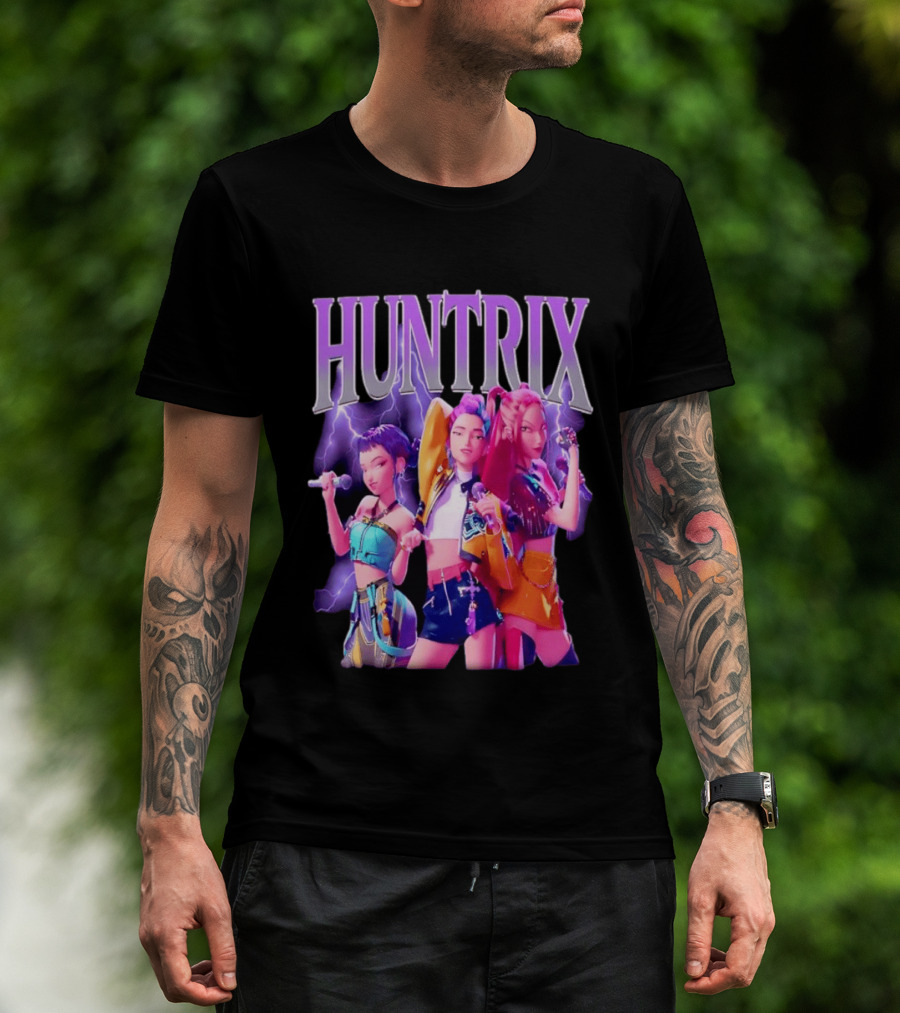 Huntrix Kpop Band Cartoon Characters With Microphones T-Shirt