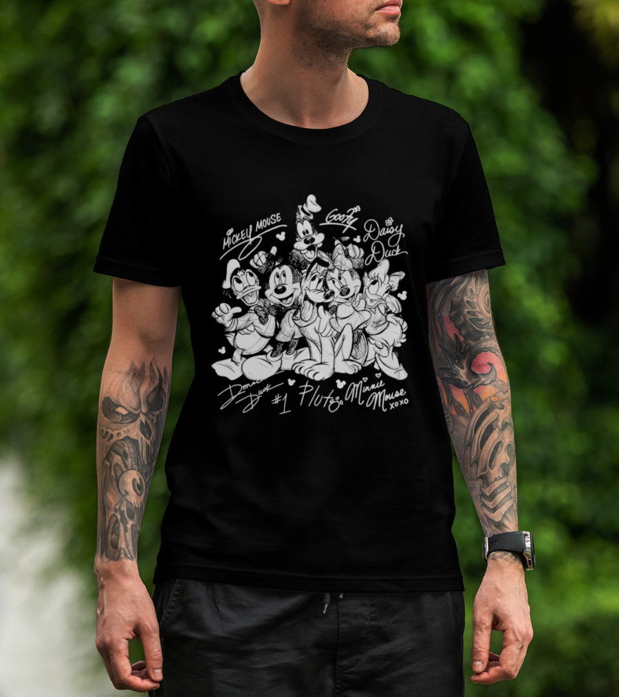 Mickey Mouse Goofy Daisy Duck Donald Duck Pluto Minnie Mouse Friends 2026 Disneyland Trip Sketch T-Shirt