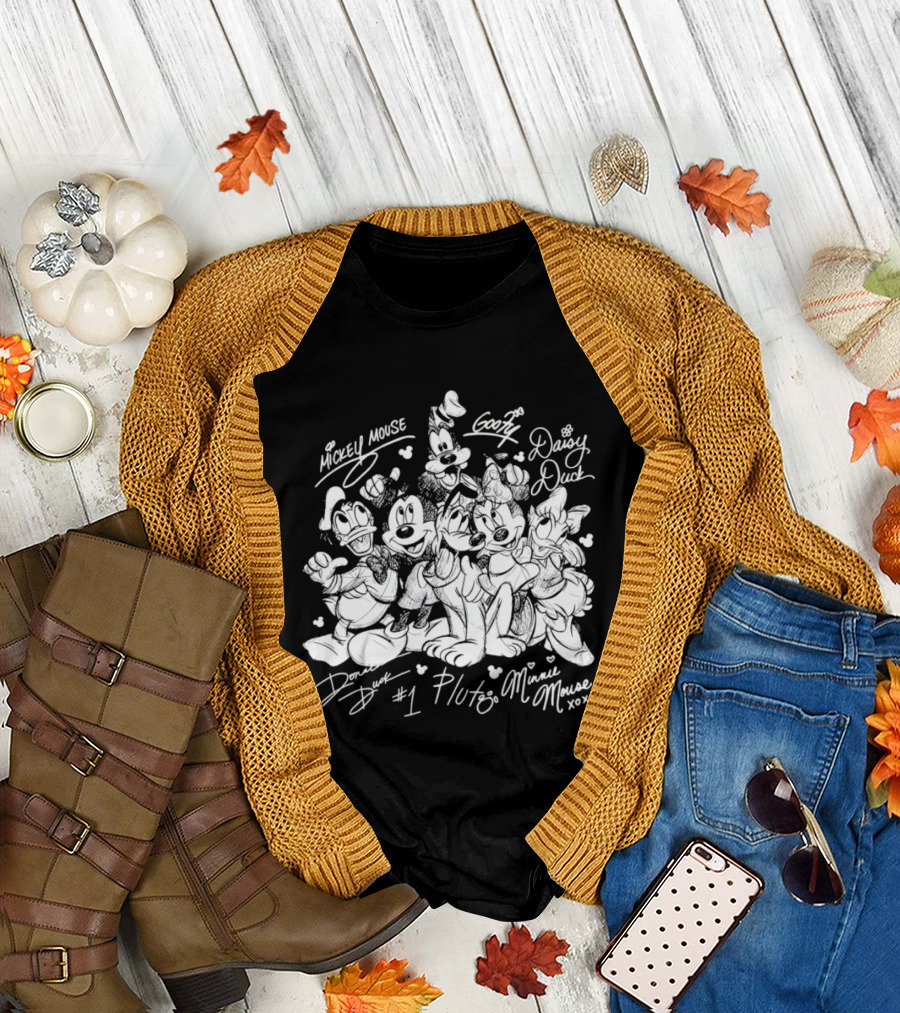 Mickey Mouse Goofy Daisy Duck Donald Duck Pluto Minnie Mouse Friends 2026 Disneyland Trip Sketch T-Shirt