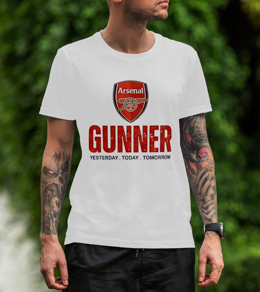 Arsenal Gunner Emblem Yesterday Today Tomorrow T-Shirt