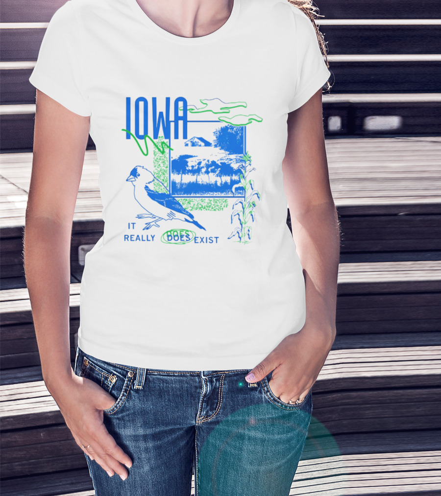Iowa It Really Does Exist 90s Style Scenic Landscape Bird And Cornfield T-Shirt