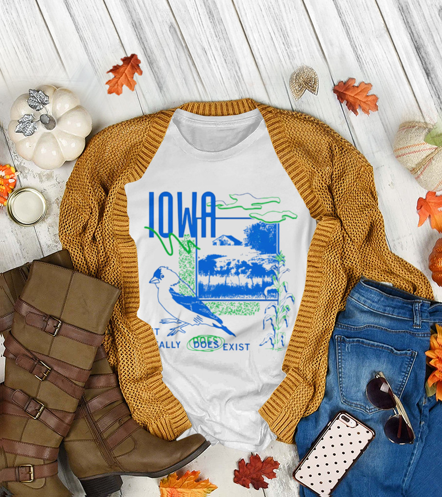 Iowa It Really Does Exist 90s Style Scenic Landscape Bird and Cornfield T-Shirt