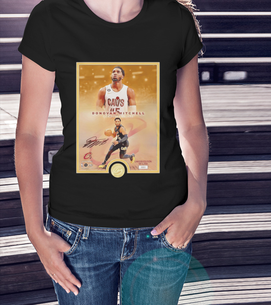 Donovan Mitchell Cleveland Cavaliers Limited Edition Bronze Coin Photo Mint T-Shirt