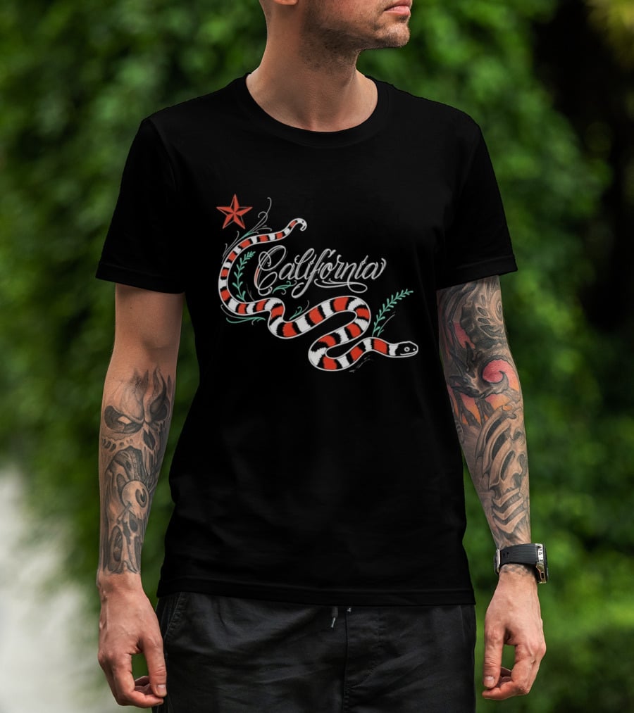 California King Snake Red Star Serpent T-Shirt