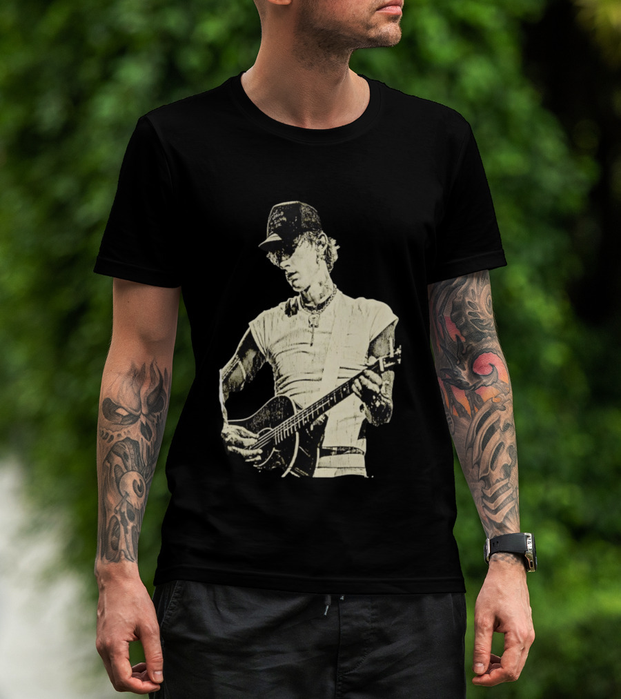 Machine Gun Kelly Americana Tour 2026 Vintage Guitar T-Shirt