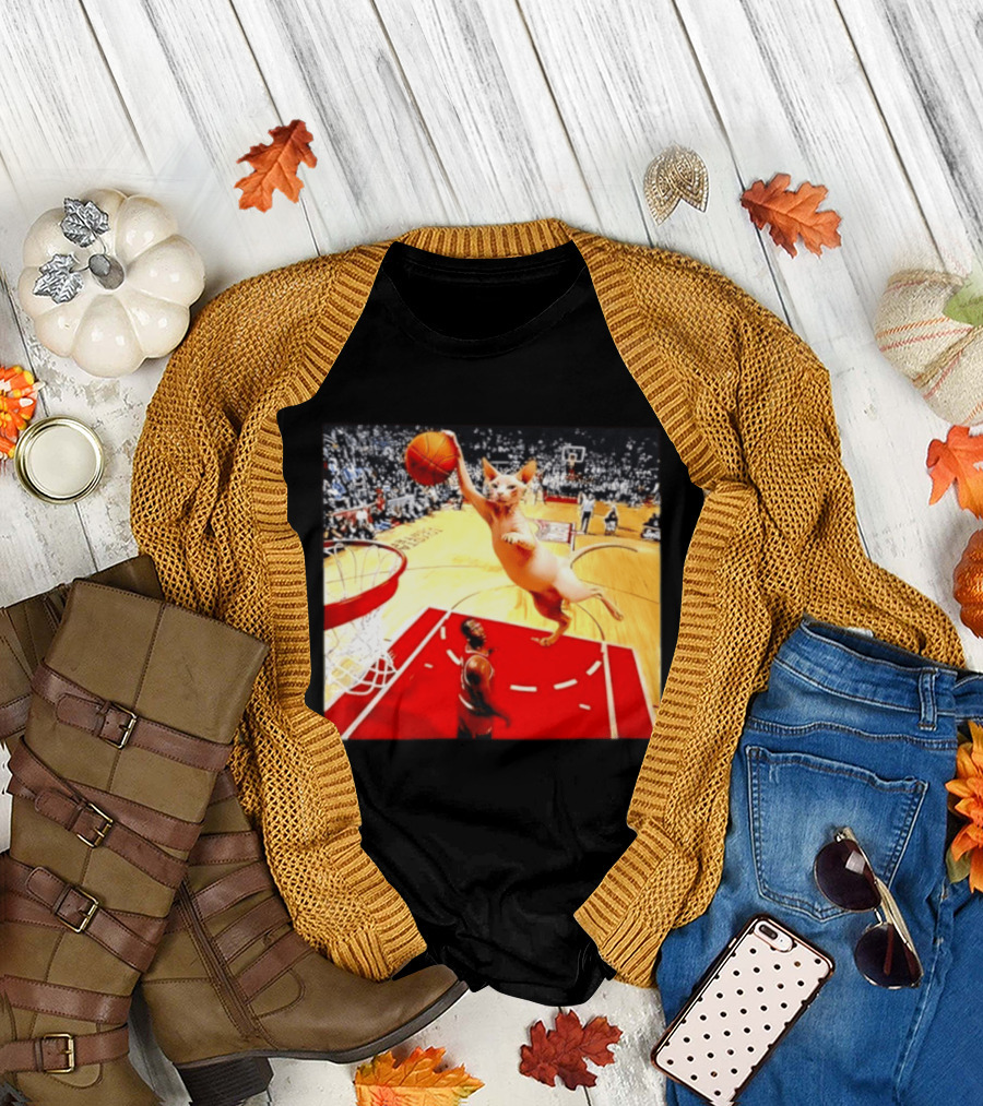 Sphynx Cat Slam Dunk Basketball Scene with Crowd T-Shirt