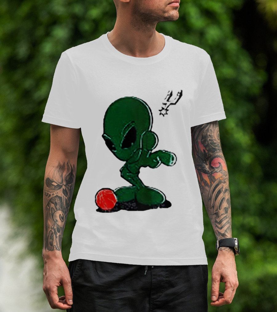 San Antonio Spurs Alien Basketball Dribble T-Shirt