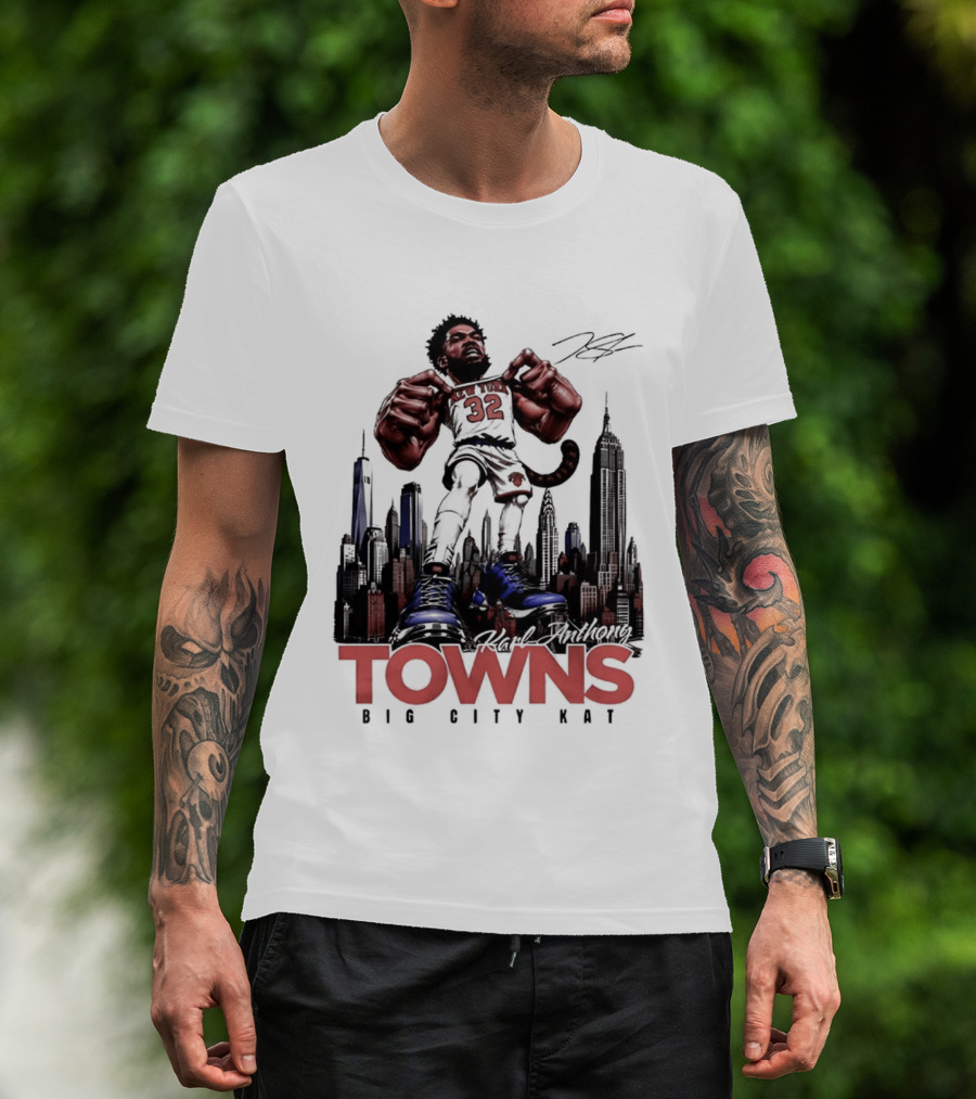 Karl Anthony Towns 32 Big City Kat NYC Skyline T-Shirt