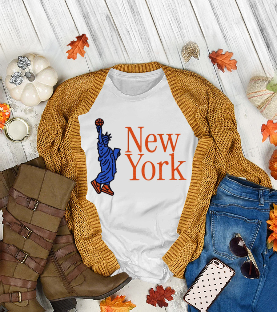 New York Knicks Basketball Statue of Liberty NBA 2026 T-Shirt
