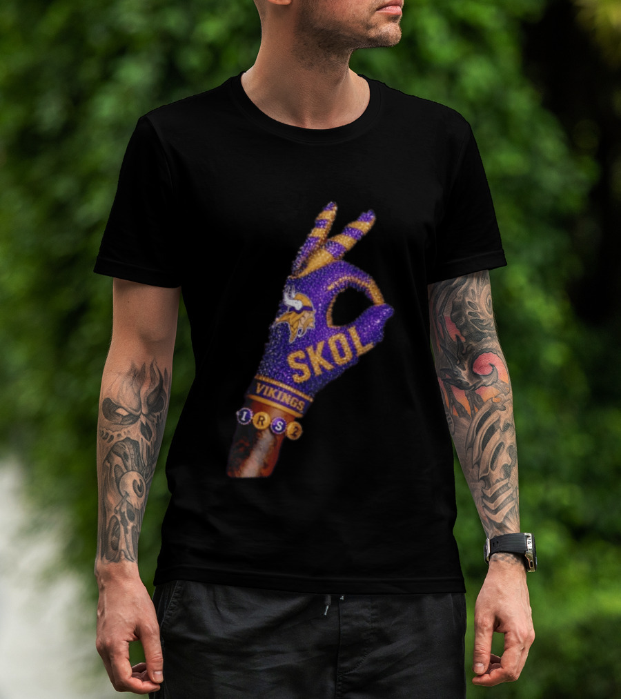 Minnesota Vikings Skol Isaiah Rodgers Iceman Glove T-Shirt