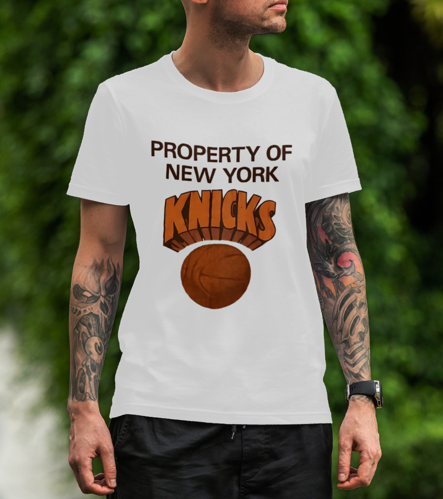 New York Knicks Basketball Property T-Shirt