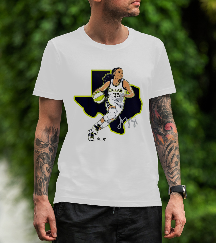 Dallas Basketball 35 Texas Map Player Dribbling T-Shirt