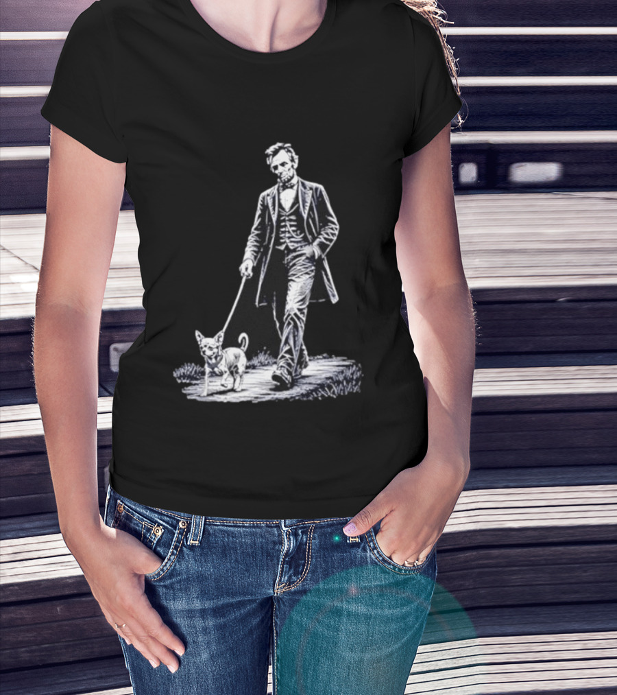 Abraham Lincoln Walking Chihuahua For USA 250th Anniversary Celebration T-Shirt