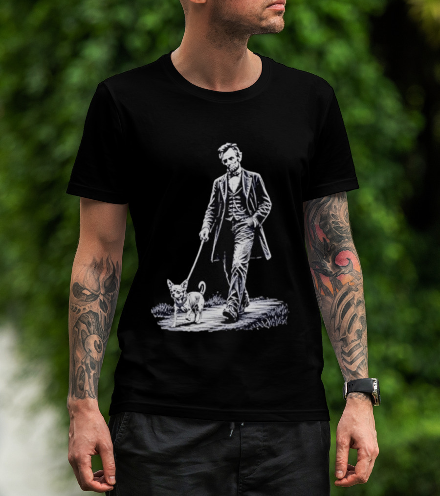 Abraham Lincoln Walking Chihuahua For USA 250th Anniversary Celebration T-Shirt