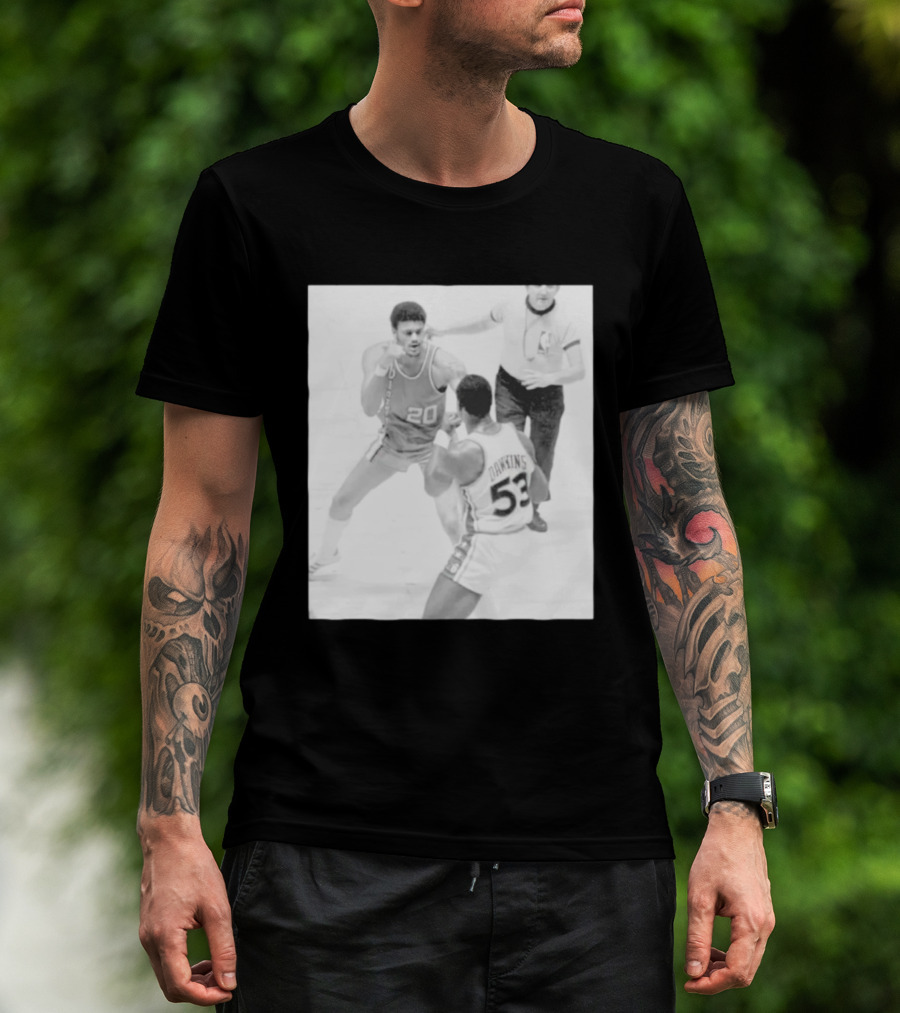 NBA Vintage Showdown Maurice Lucas Vs Darryl Dawkins Black White 20 53 T-Shirt