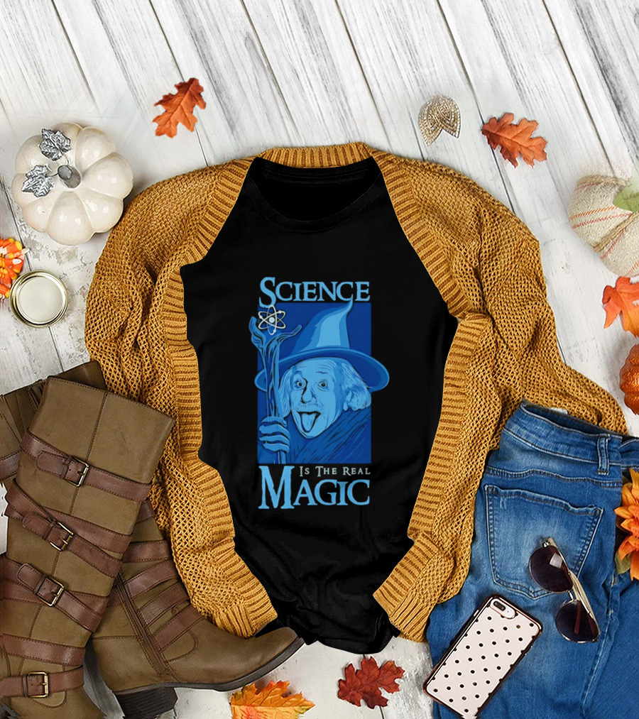 Science Is the Real Magic Einstein Wizard Motif T-Shirt