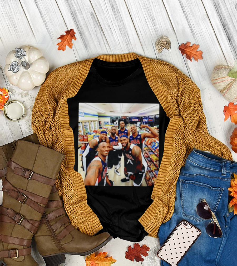 USA Legend Basketball Kobe Bryant LeBron James Dwight Howard Selfie Meme 7 Eleven USA Jersey Team Players T-Shirt