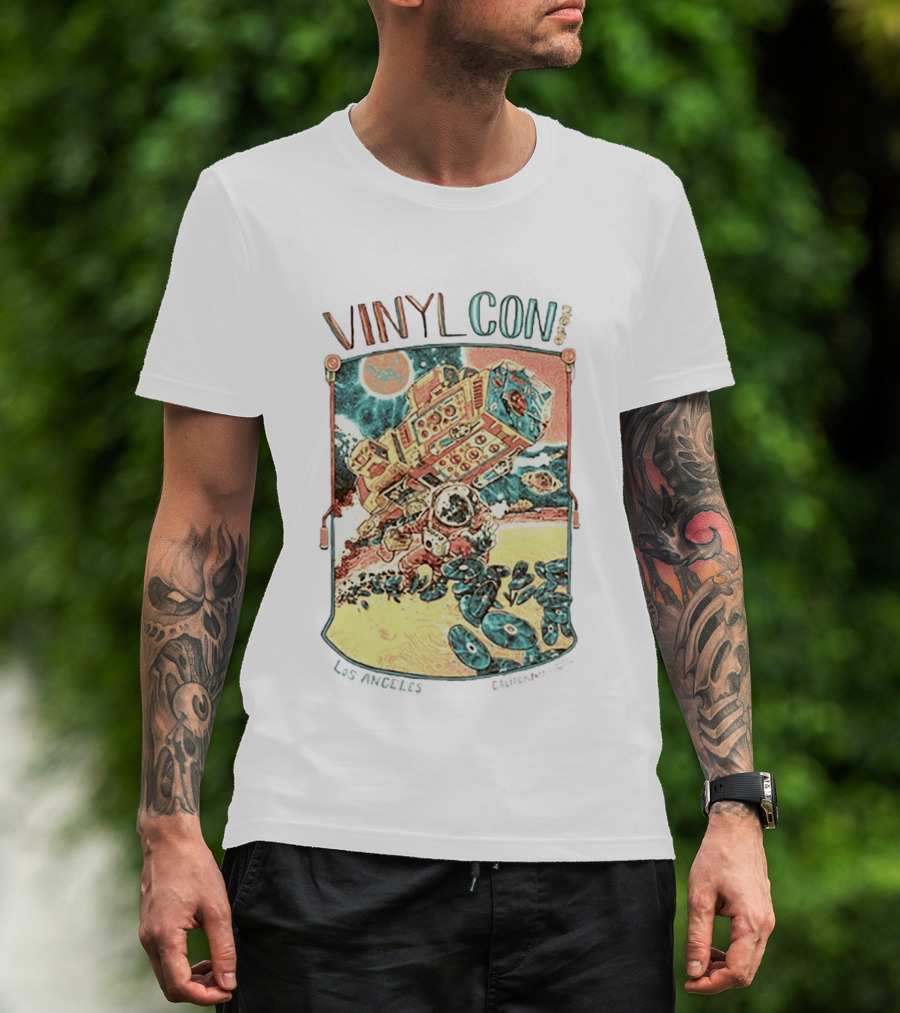 VinylCon 2026 Los Angeles August 22 23 Astronaut Carrying Boom Box With Flying Records Event T-Shirt