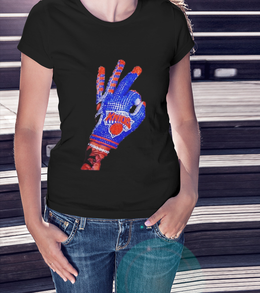 New York Knicks NBA Frenchoo Basketball Fan Glove T-Shirt