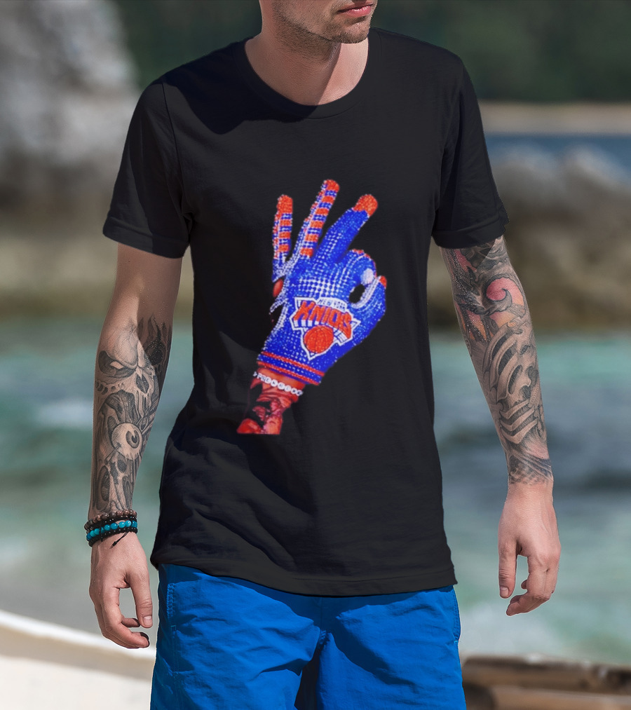 New York Knicks NBA Frenchoo Basketball Fan Glove T-Shirt