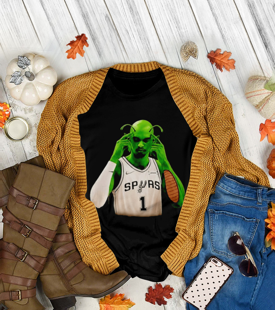 Keldon Johnson Piccolo Crossover San Antonio Spurs NBA 1 Ledger T-Shirt
