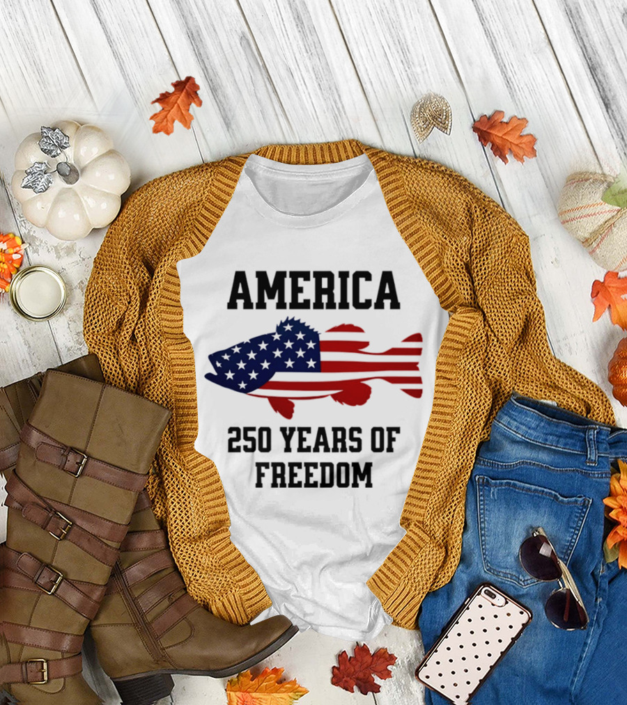 America Flag Bass Fishing 250 Years Of Freedom Celebration T-Shirt