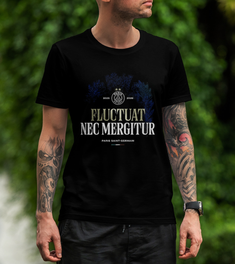 Paris Saint Germain 2025 2026 Fluctuat Nec Mergitur Badge Blue Brushstroke T-Shirt