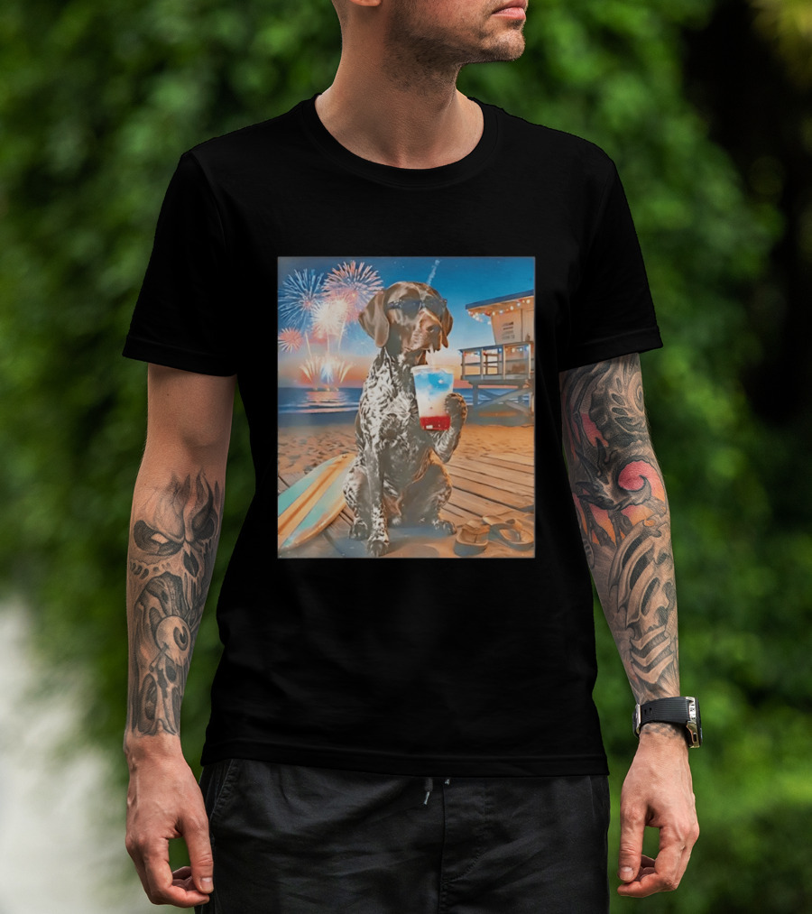 German Shorthaired Pointer Fourth Of July Fireworks Beach Party Surfboard Scene T-Shirt