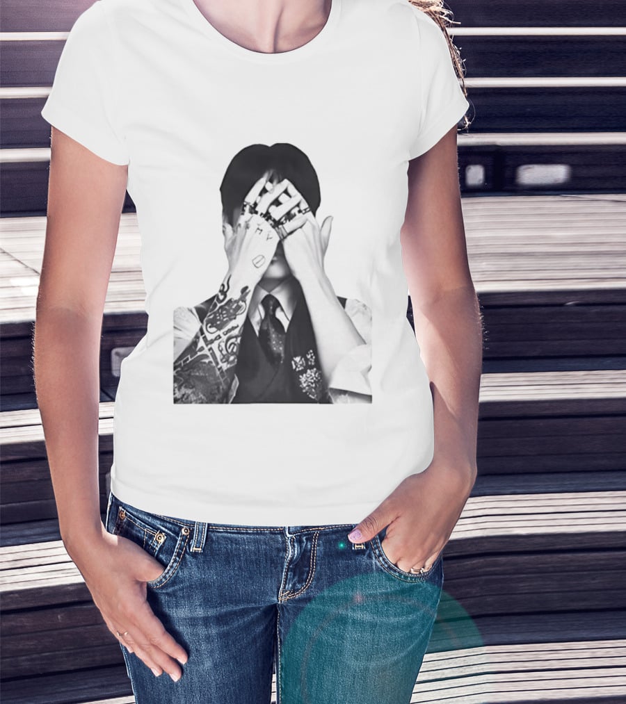 Jungkook BTS Tattoo Hands Rings Black And White Aesthetic T-Shirt