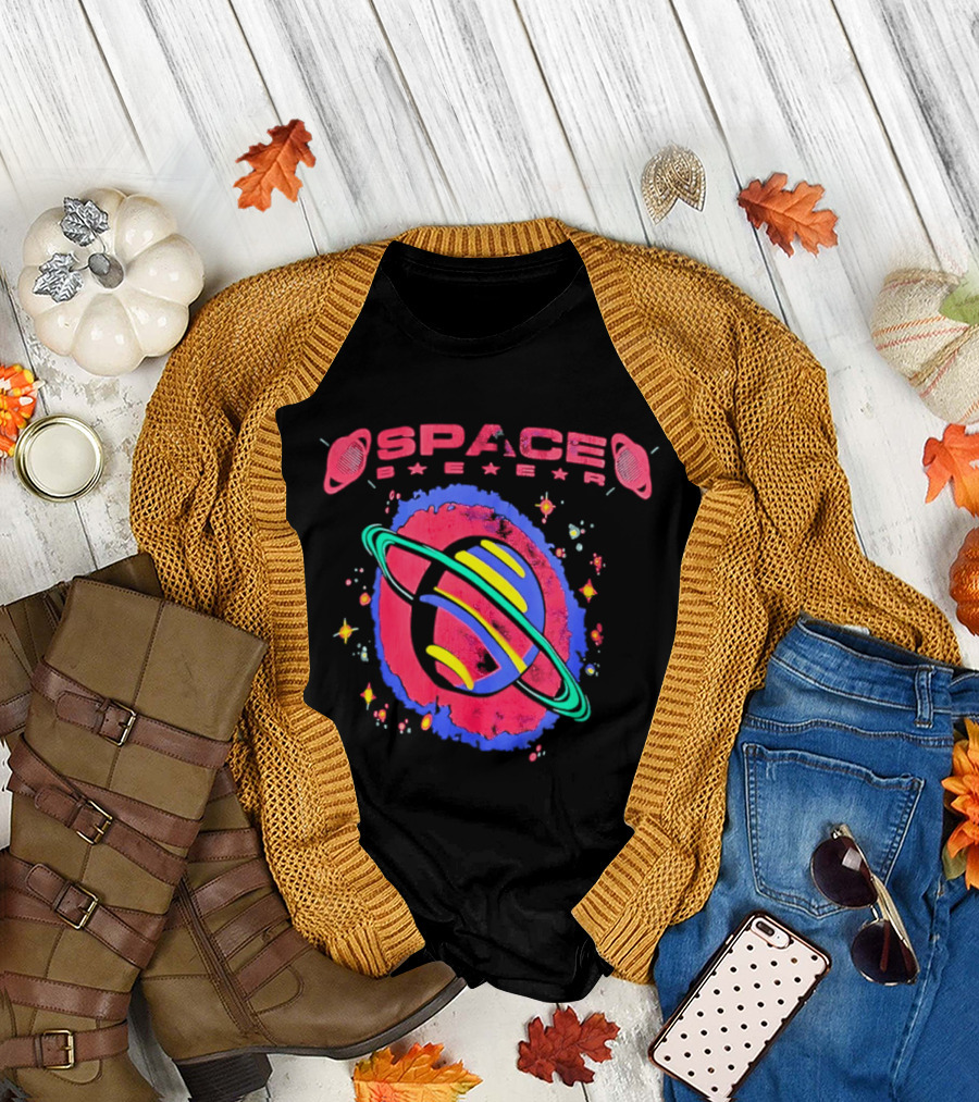 Space Baer Saturn Planet Cosmic Stars Aesthetic Universe 2026 T-Shirt
