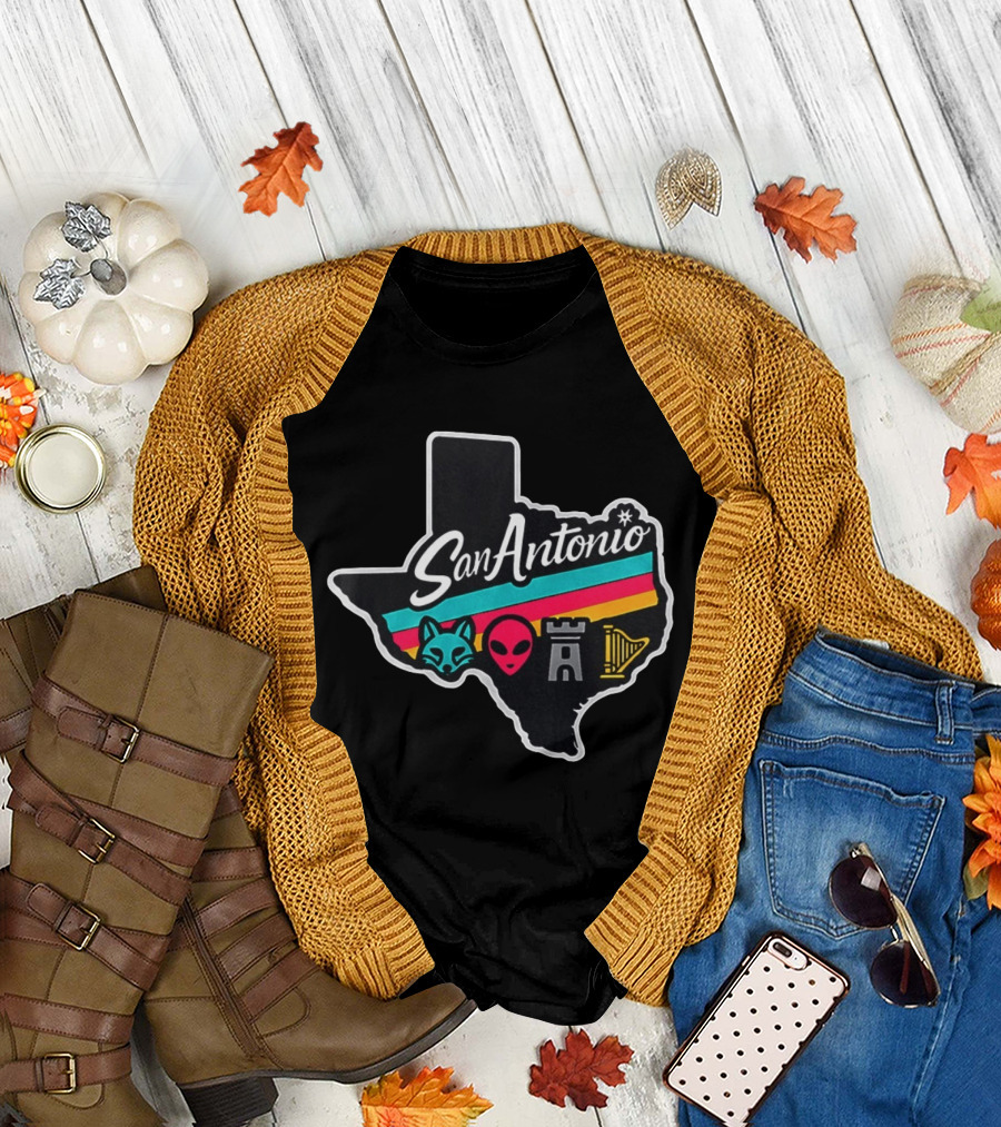 San Antonio Texas Fox Alien Castle Harp Spurs T-Shirt