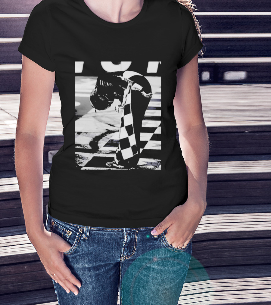 Kyle Busch NASCAR The Final Bow Checkered Flag Racing Victory Moment T-Shirt