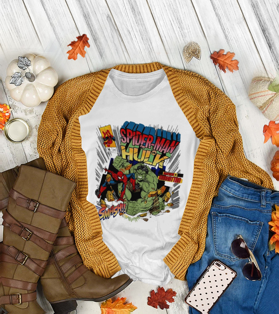 Spider Man vs Hulk Mayhem Manhattan Marvel Smash 2026 Comic T-Shirt