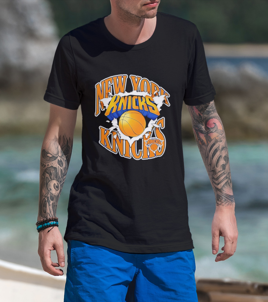 New York Knicks Bursting Basketball Knicks T-Shirt
