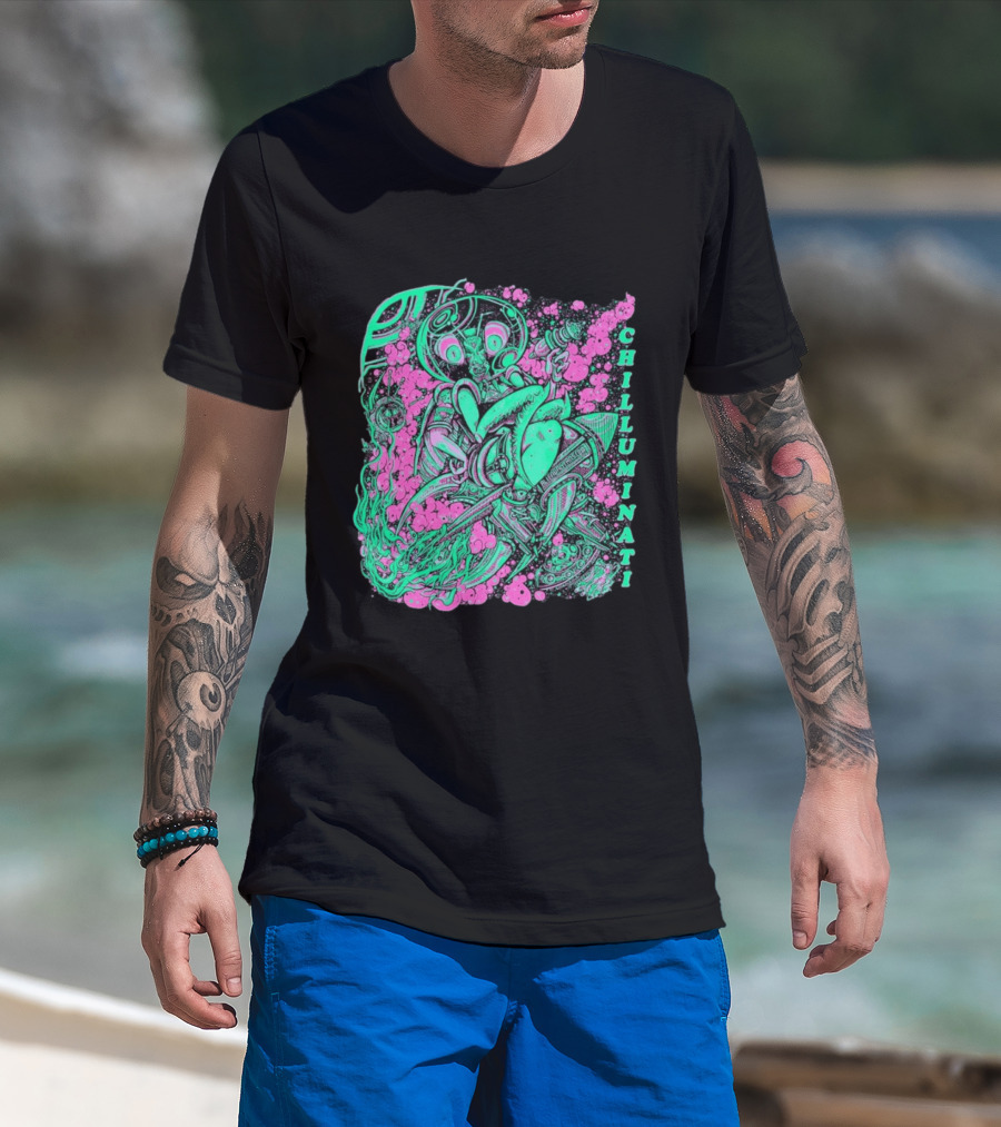 Chilluminati Alien Mantid Retro Comic Style Psychedelic T-Shirt