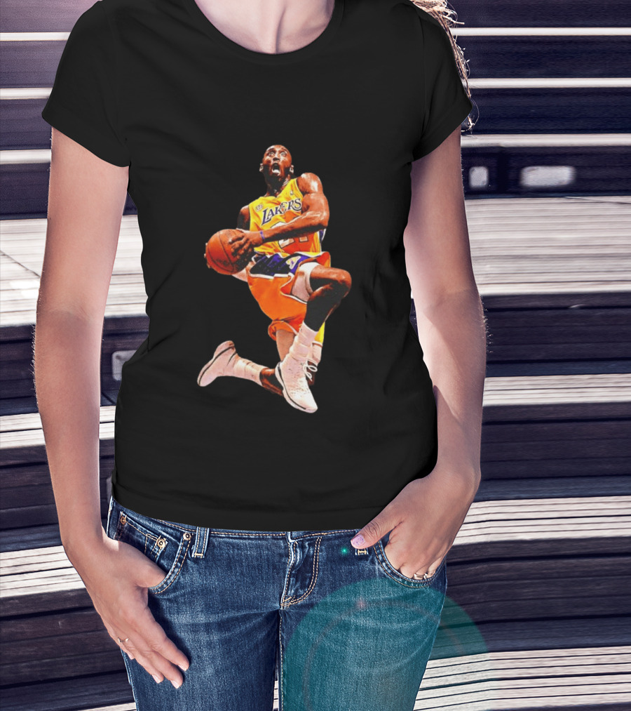 Kobe Bryant Los Angeles Lakers 24 NBA Dunk Pose Iconic Basketball Legend T-Shirt