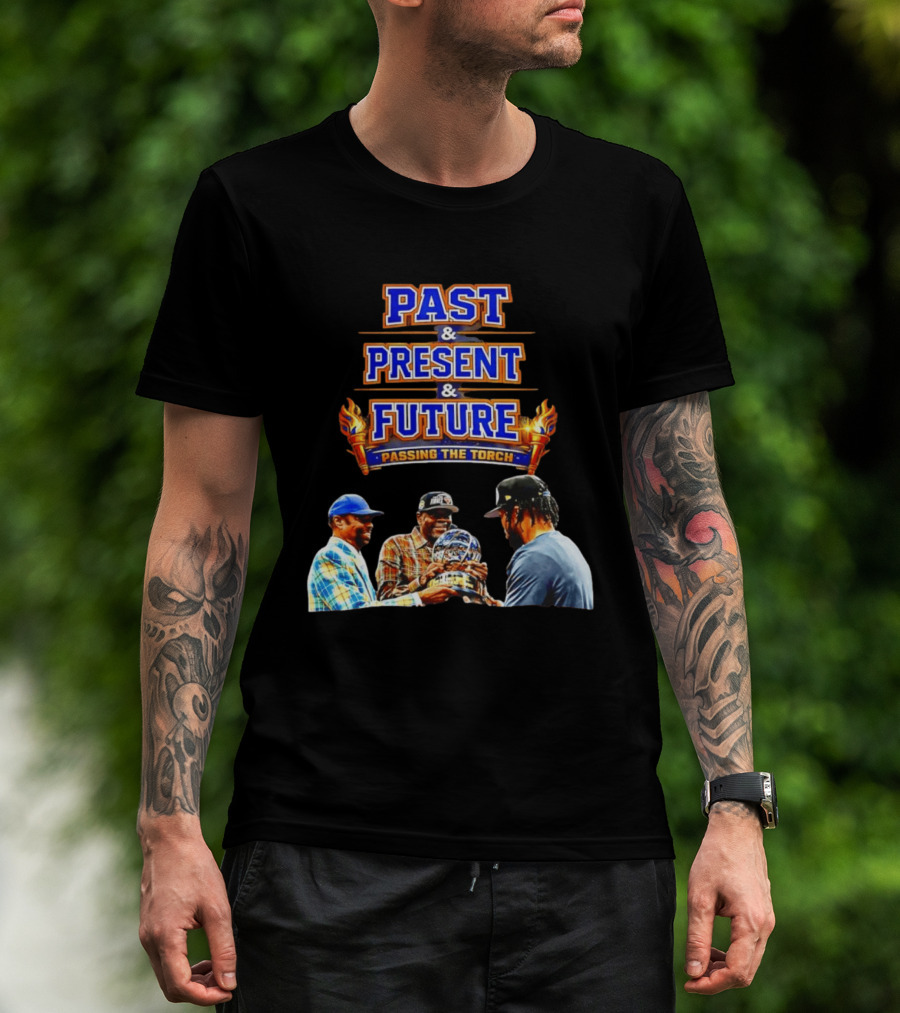New York Knicks Past Present Future Passing The Torch Walt Frazier Patrick Ewing Jalen Brunson T-Shirt