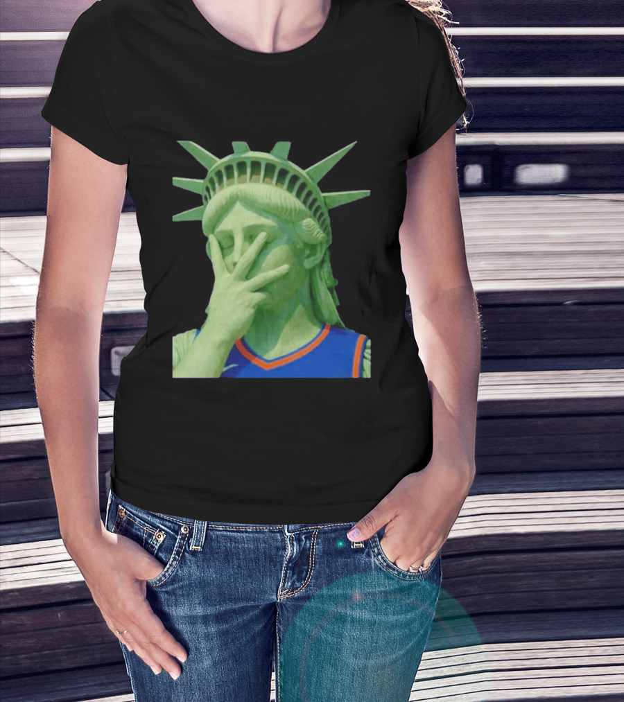 Liberty And Brunson For All Jalen Brunson 3 Points Pose Statue Of Liberty Knicks Jersey T-Shirt