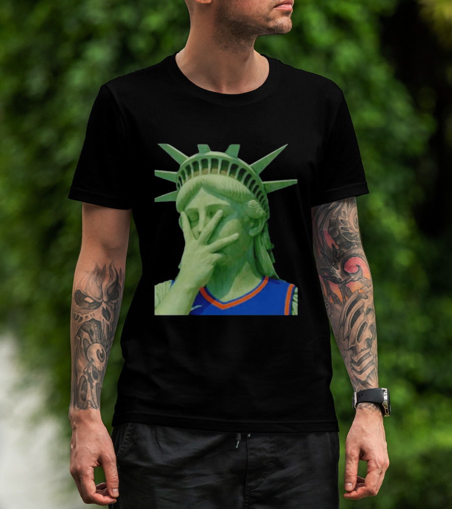 Liberty And Brunson For All Jalen Brunson 3 Points Pose Statue Of Liberty Knicks Jersey T-Shirt