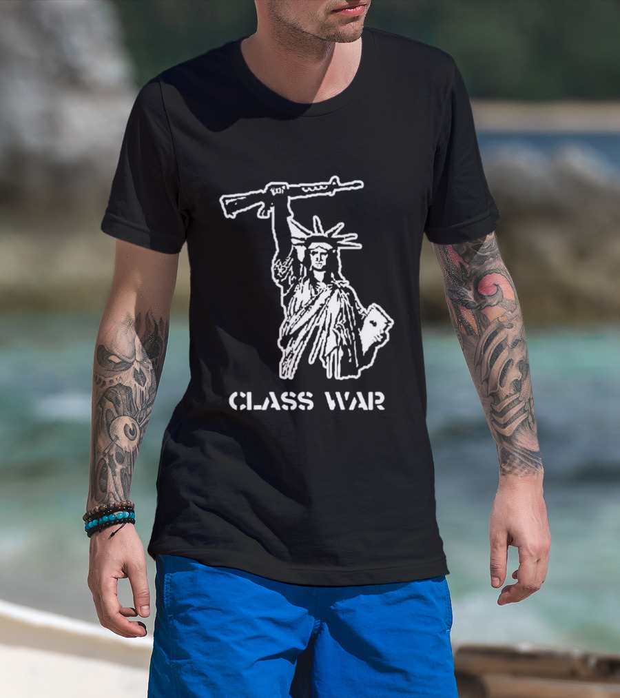 Statue Of Liberty AK 47 Class War New York USA T-Shirt
