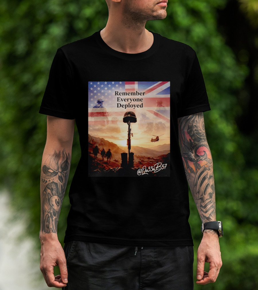 United States United Kingdom Remember Everyone Deployed Chinook Helicopter T-Shirt