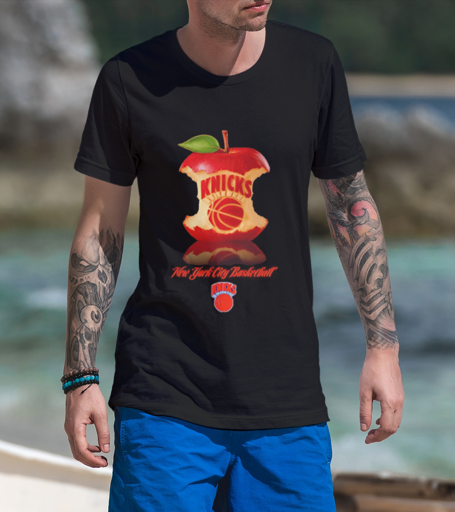 Knicks New York City Basketball Court Apple T-Shirt