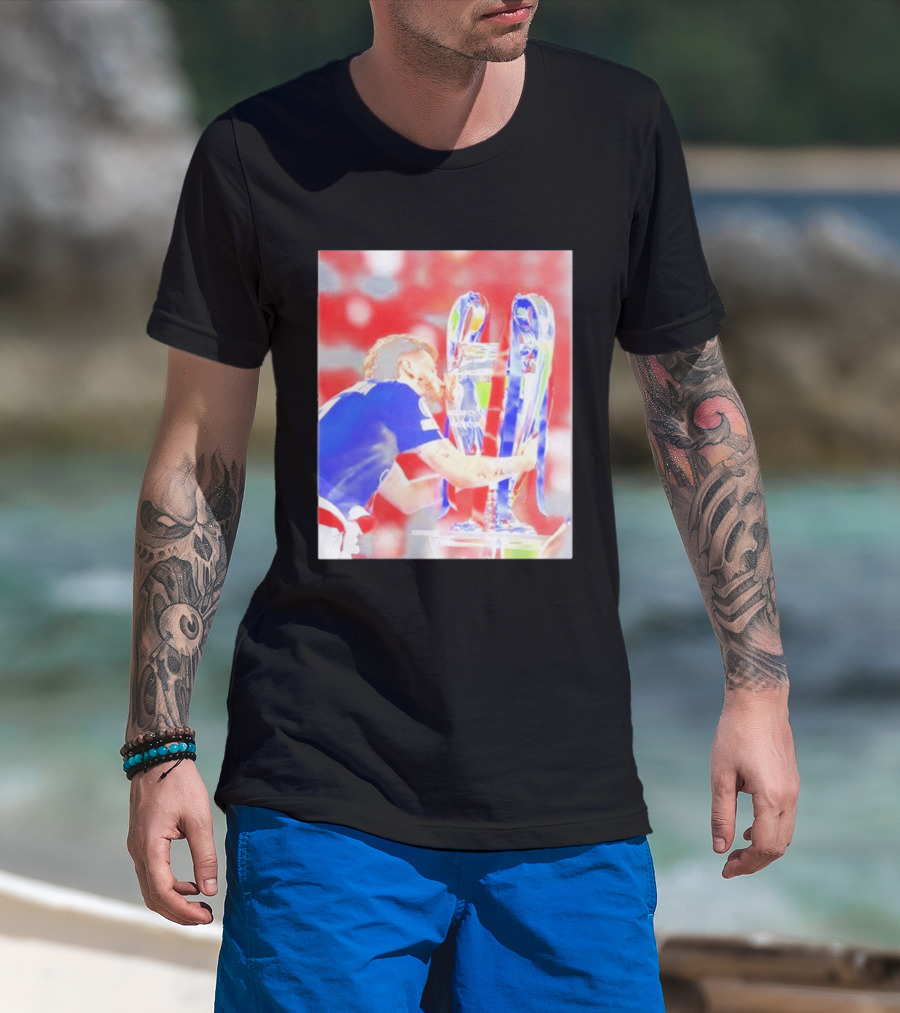 Khvicha Kvaratskhelia PSG UEFA Champions League Trophy Celebration T-Shirt