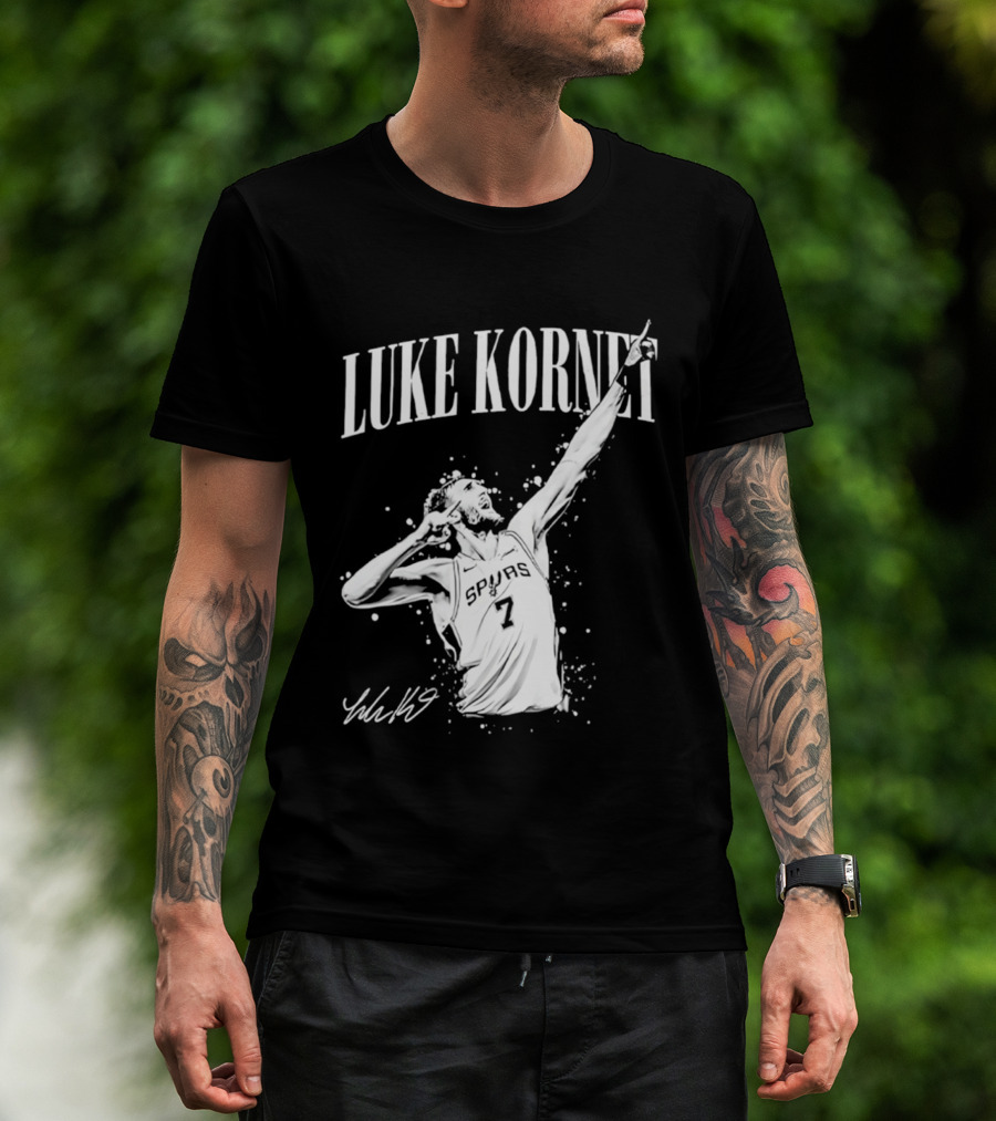 Luke Kornet San Antonio Basketball Number 7 Signature T-Shirt