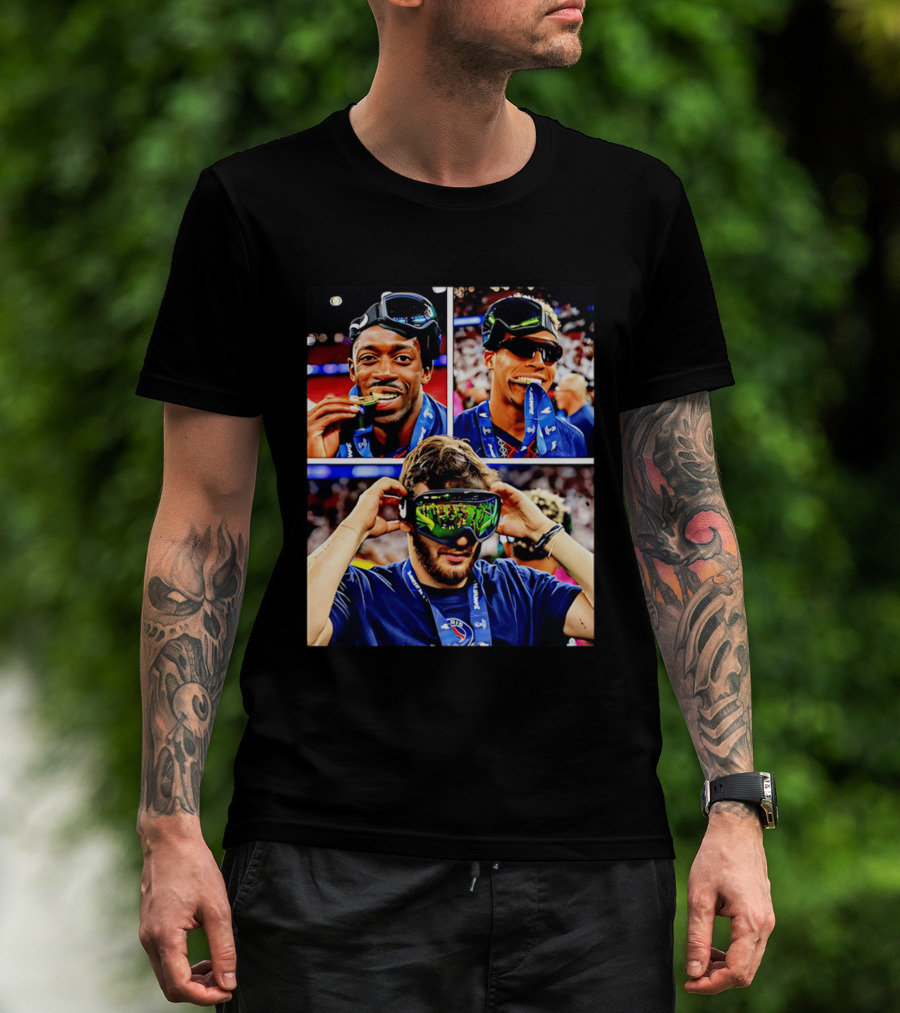 Paris Saint Germain Champions Celebration With Medals And Goggles T-Shirt