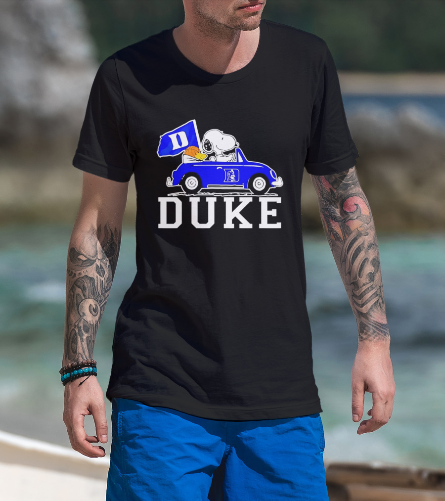 Snoopy And Woodstock Driving Duke Blue Car With Duke Blue Devils Flag T-Shirt